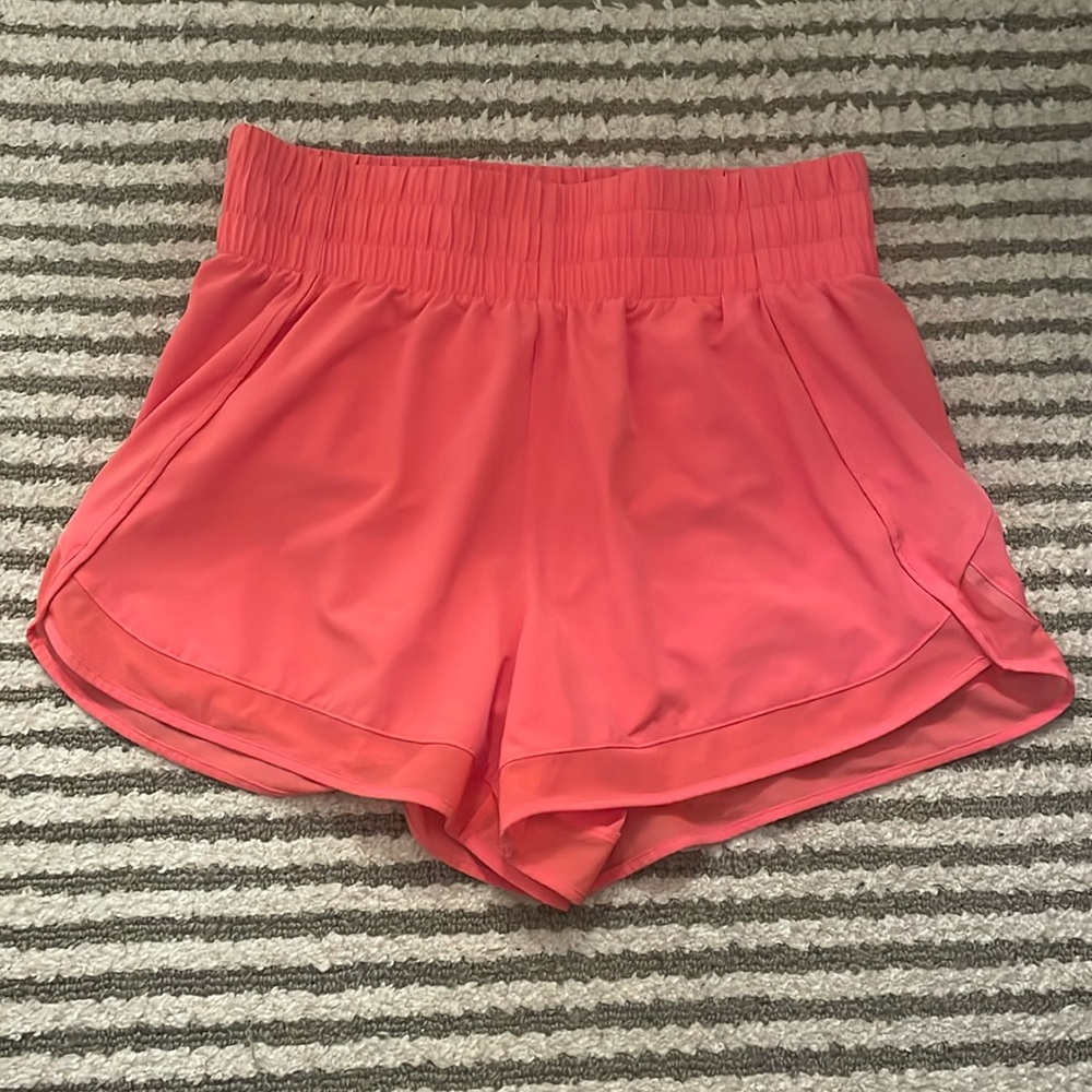 Athleta Pink High Rise Mesh Racer 3” Short size small